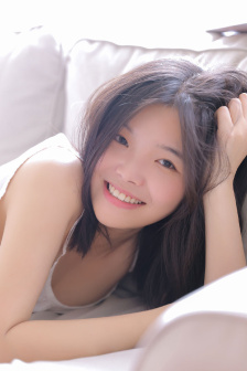 18岁女RAPPER